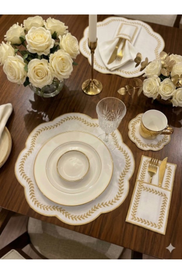 Golden embroidered placemat set