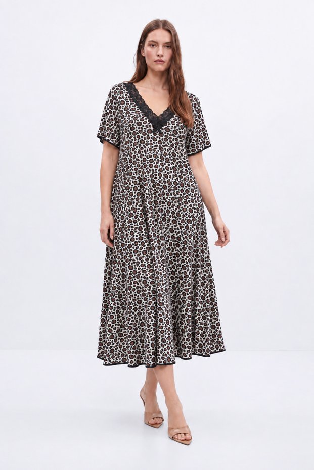 Bamboo Fabric V-Neck Lace Detailed Oversized Flared Dress