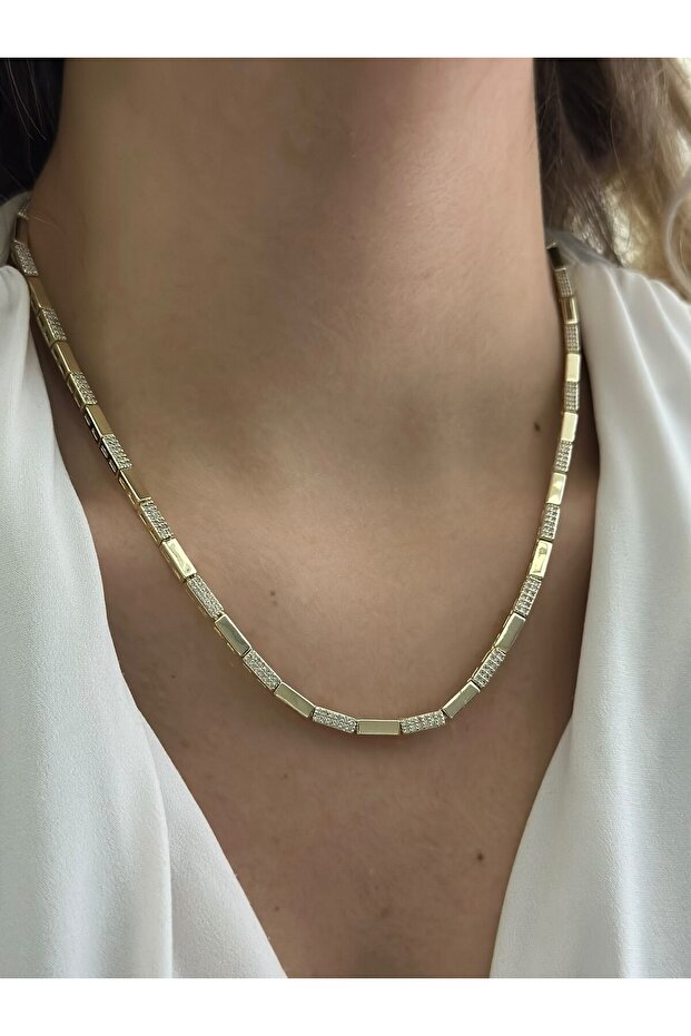 Cut-Out Plate Zircon Stone Detail Steel Necklace