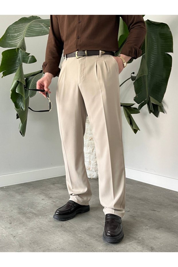 Men's elastic waist pleated relaxed fit fabric trousers