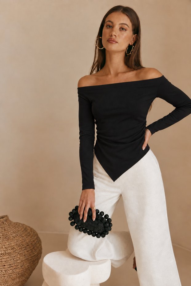 Women's Boat Neck Long Sleeve Side Gathered Asymmetrical Blouse