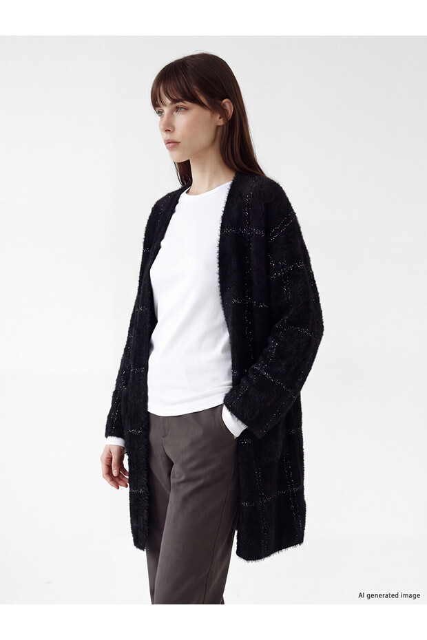 Alita City Lcw Everyday Black Plush Plaid Midi Women's Cardigan with a Difference