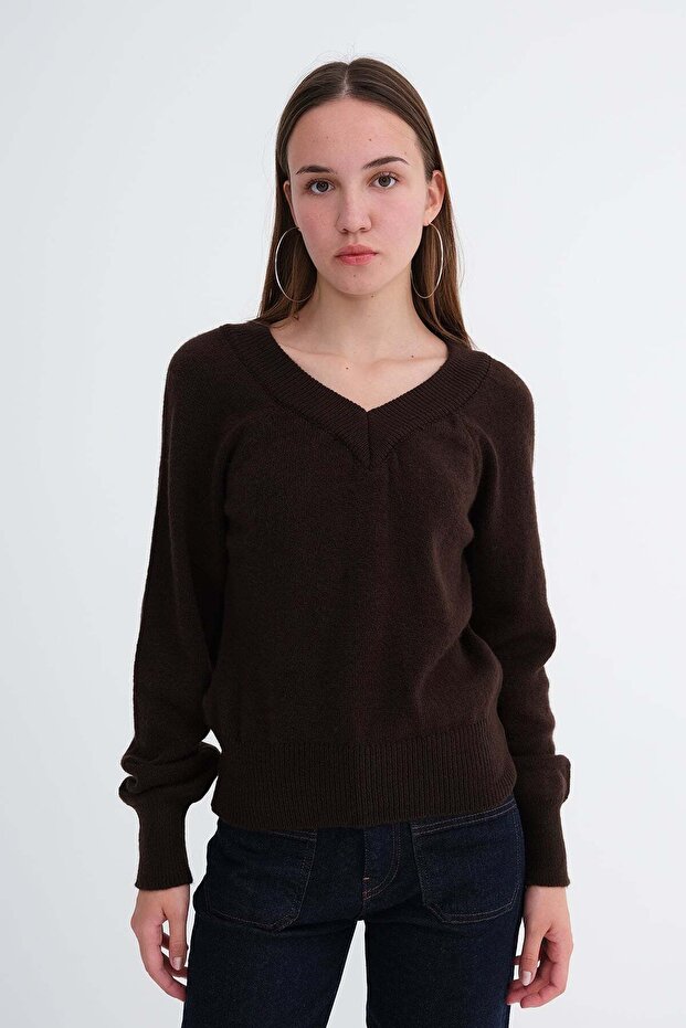 V-Neck Knitwear Sweater K3549