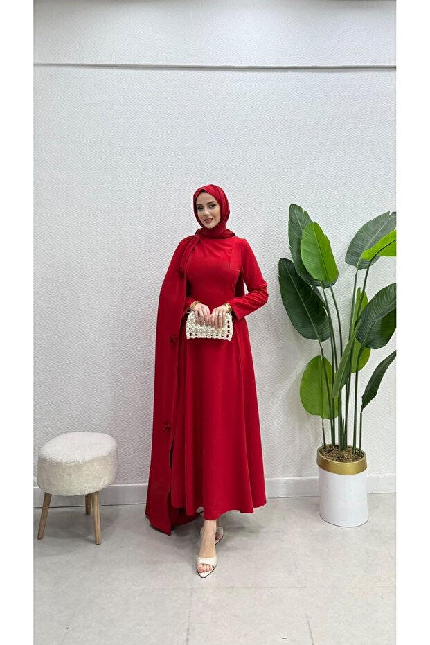 Gül Elbise Kuyruklu