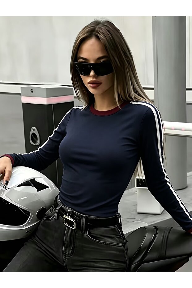 Long Sleeve Retro Vintage Graphic Blouse Body