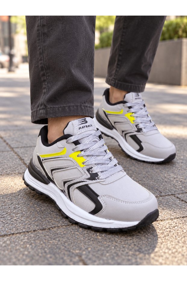 Men's casual sneakers