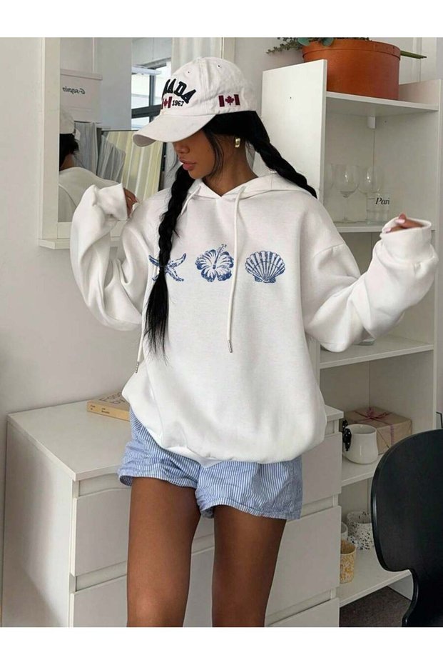 Women's Coastal Style Starfish and Seashell Printed Hooded Sweatshirt