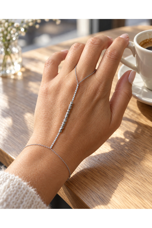 Silver Color Bead Detailed Thin Chain Shahmeran Hand Wrist Jewelry