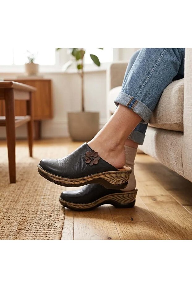 Bio.1178 Closed Front Genuine Leather Heeled Women's Slippers