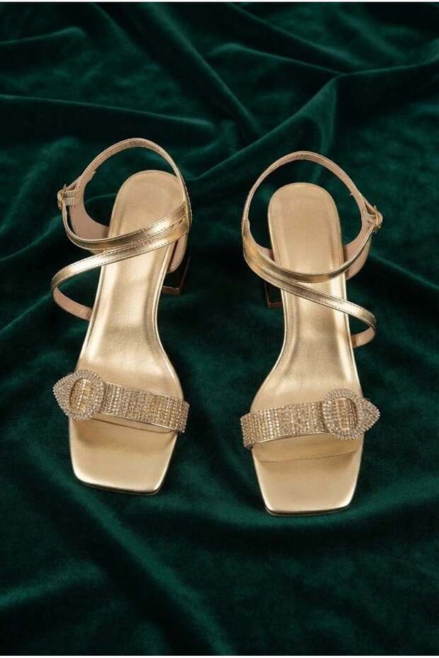 Graldin Women's Heeled Shoes Thick Heeled Stone Banded Gold Leather