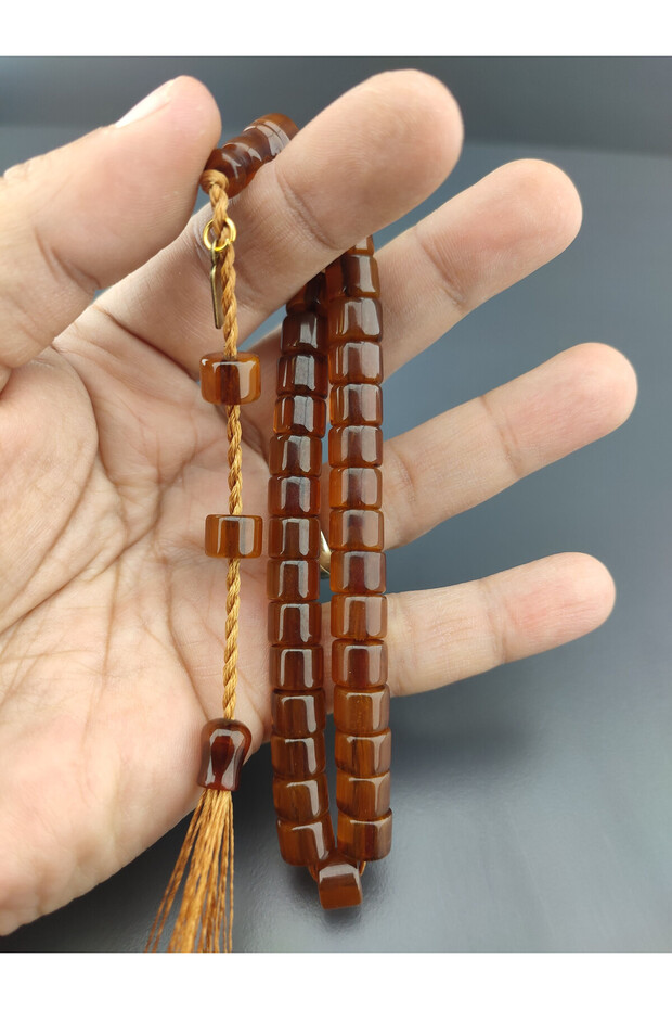 Osama Omari Masterpiece Old Style Wrist-Length 50 Years Old Rooster Imame German Invoice Certified 10501