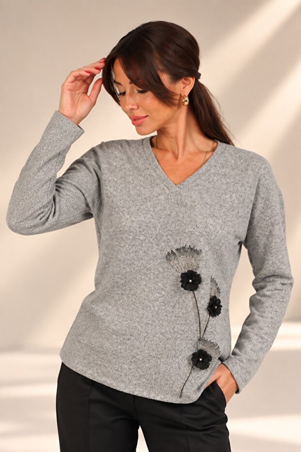 Women's V-Neck Floral Motif Long Sleeve Lycra Viscose Blouse