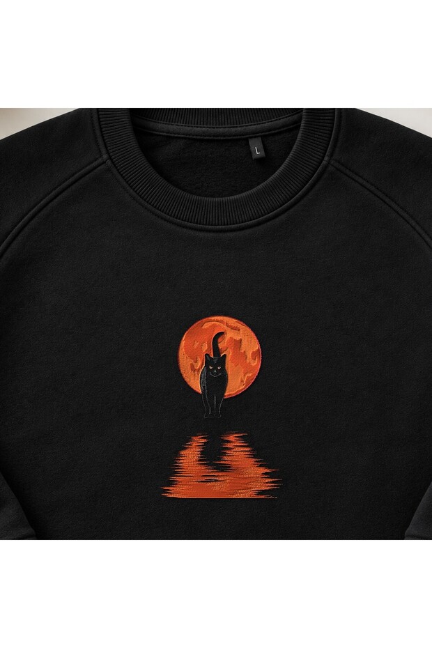 Moon Reflection Gothic Black Cat Embroidered Crew Neck Sweatshirt Unisex