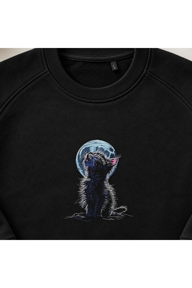 Cat Howling at the Moon Embroidered Crew Neck Sweatshirt Unisex