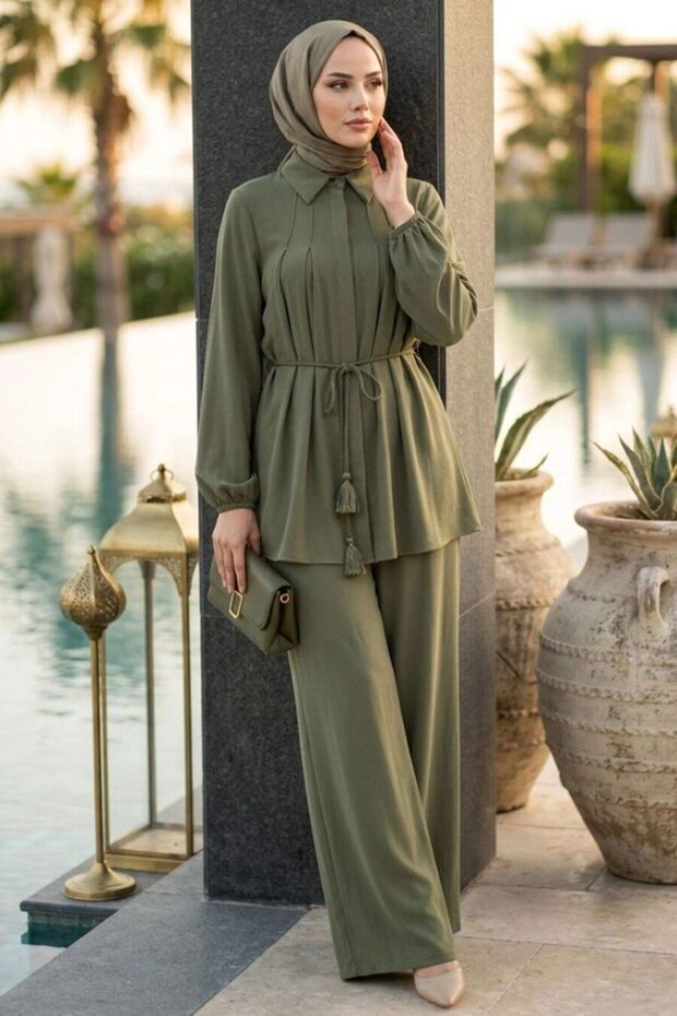 Shirt Collar Tie Detail Khaki Hijab Suit 26190Hk