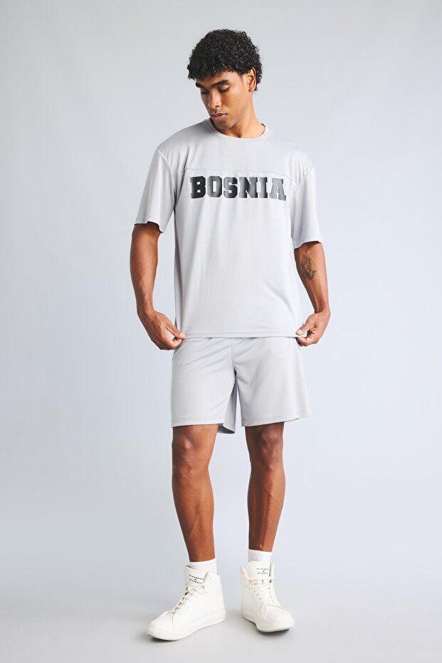 Standard Fit Elastic Waist Zipper Pocket Shorts I7750Ax26Au