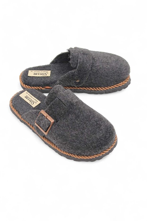Smoked Felt Texture, Closed Front, Comfortable Design, Buckle Detail, Suitable for Daily Use, Home Slippers.