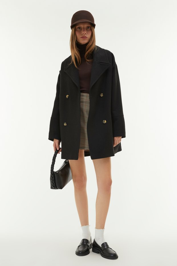 SHORT CACHET COAT