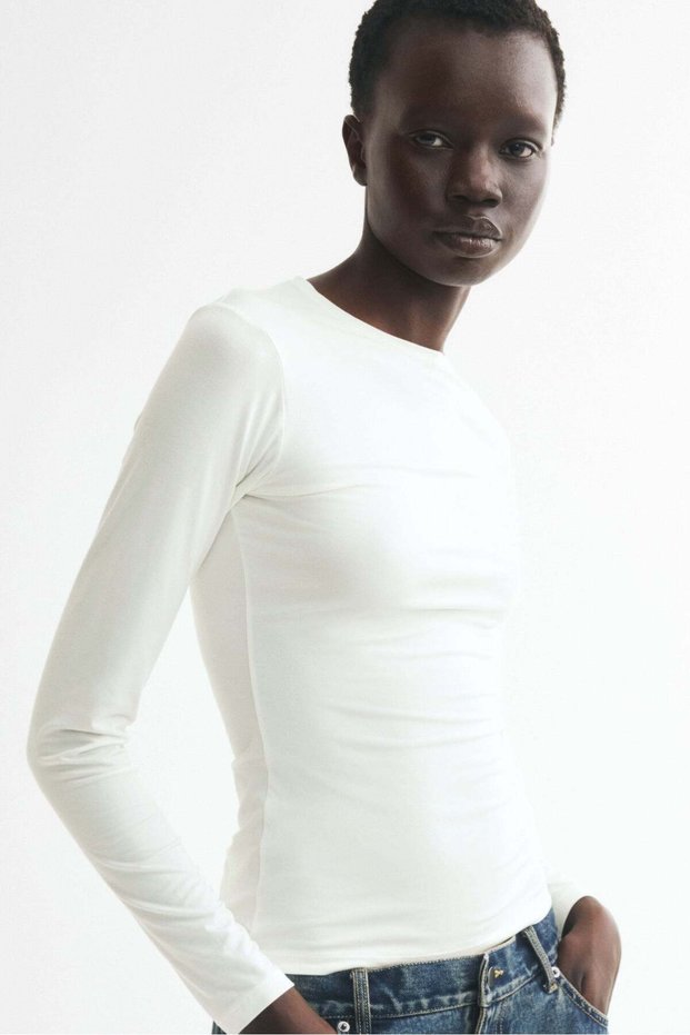 Long-sleeved modal top