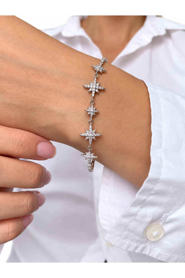 Polar Star Model Tennis Bracelet