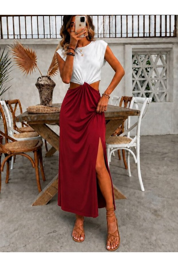 Women's Red Low-Cut Waist Slit Crew Neck Sleeveless Maxi Dress with Knot Detail