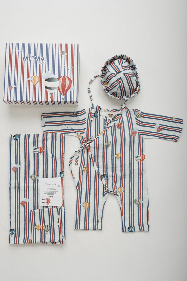 Muslin Newborn Hospital Discharge Set Balloon Journey