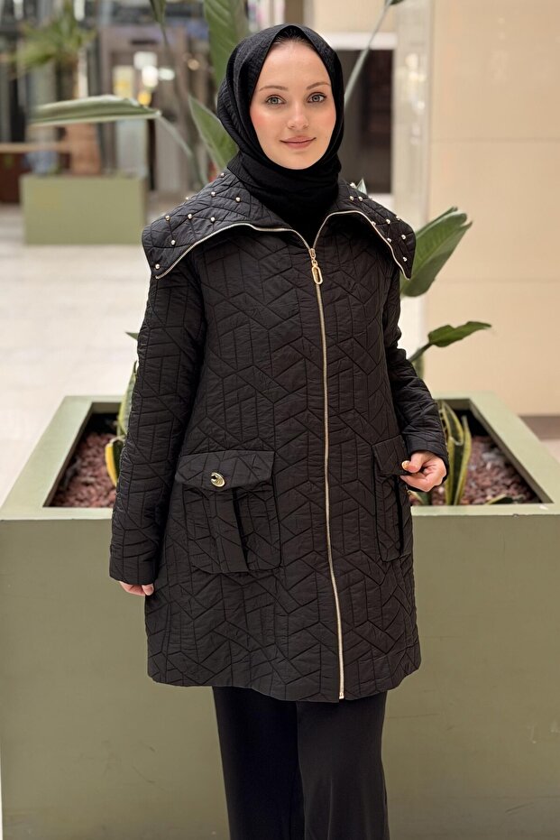 Stone Embellished Wide Collar Zippered Quilted Coat
