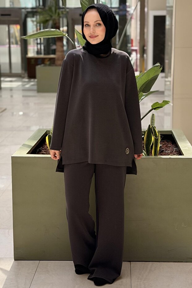 Pants Suit with Embroidered Logo on the Front