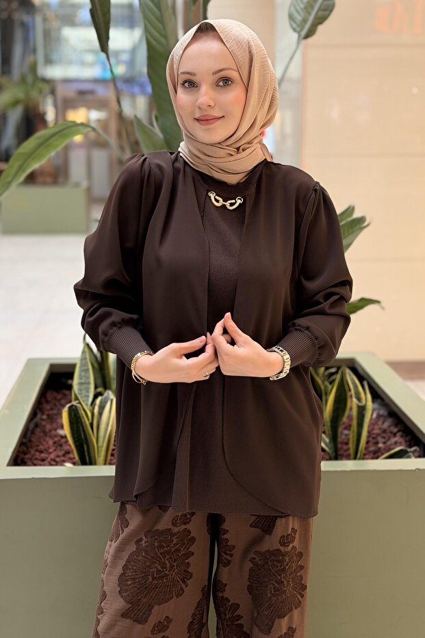Mercerized Combination Tunic with Gold Accessories