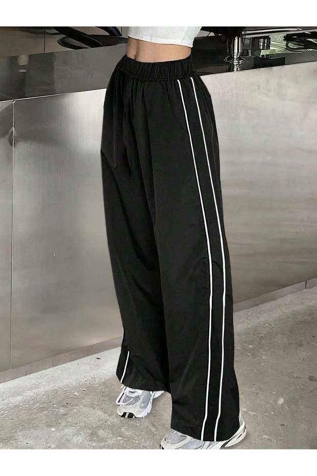 Pantaloni, negru