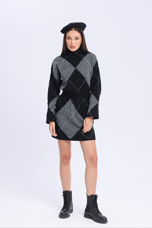 Baklava Patterned Knitwear Skirt Set