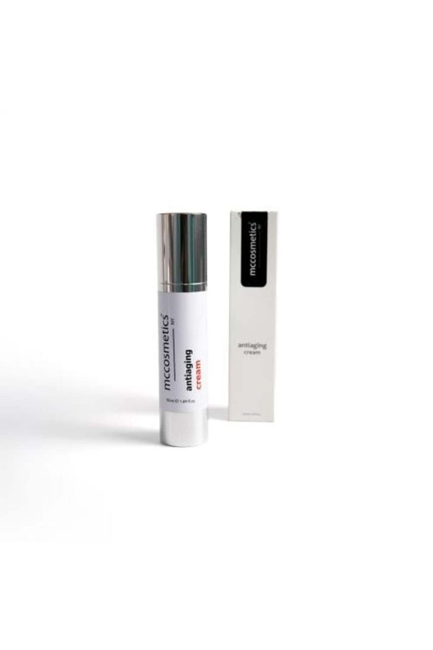 كريم مضاد للشيخوخة من mccosmetics.ny
