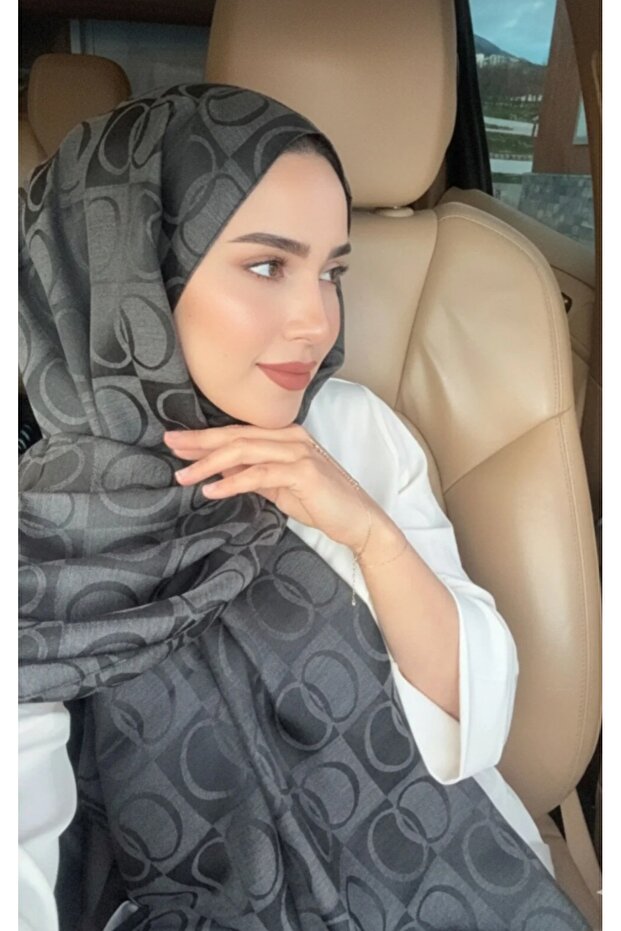 A Quality New Season Shawl
