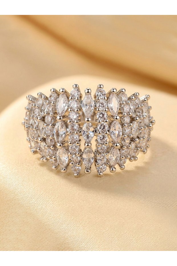 خاتم من الفضة مرصع بالزركونيا على شكل ماركيز ومستدير