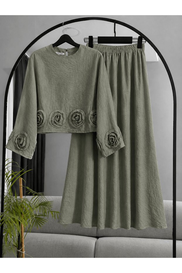 Rose Detailed Skirt Suit - 1387 - Green