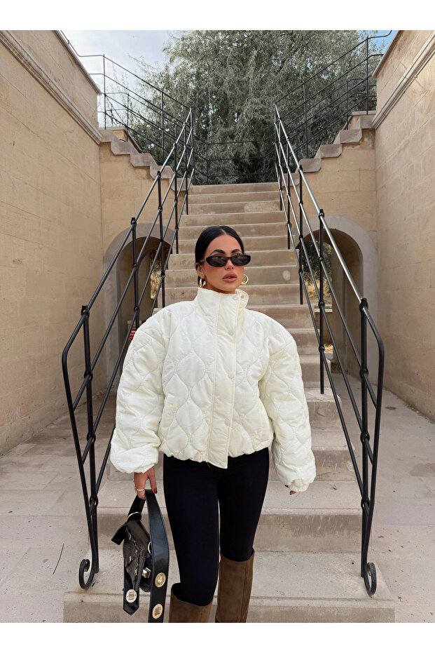 Ecru Quilted Fluffy Coat