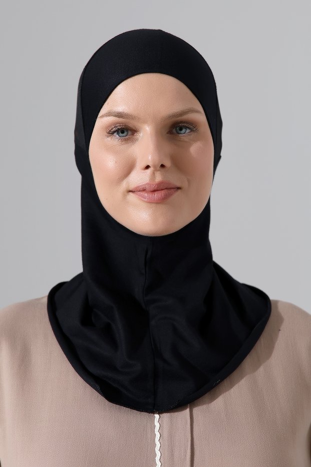 قبعة عملية من التول مع طوق للرقبة - أسود