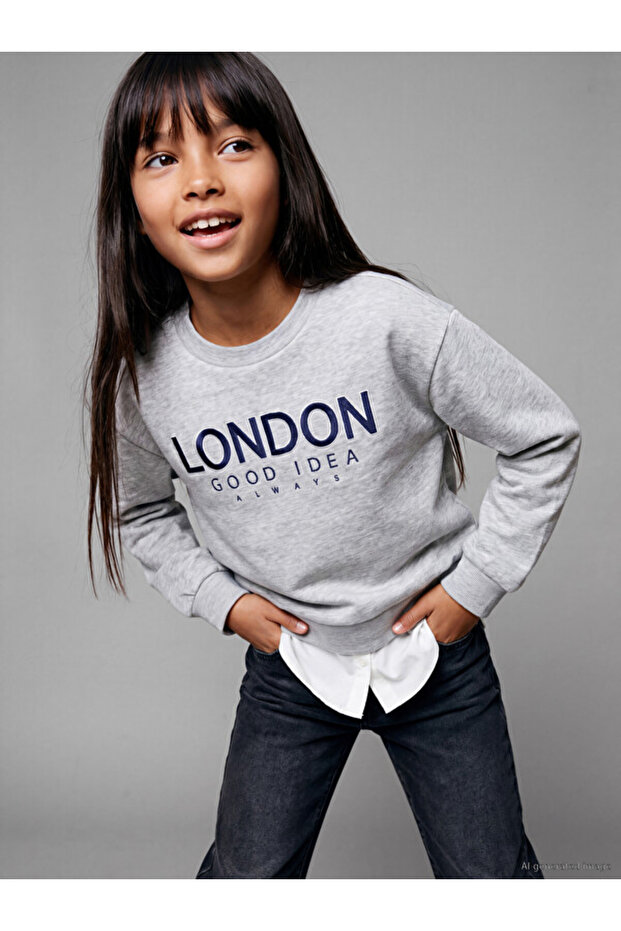 Esvab • Modern & Distinctive London Printed Thick Sweatshirt for Girls