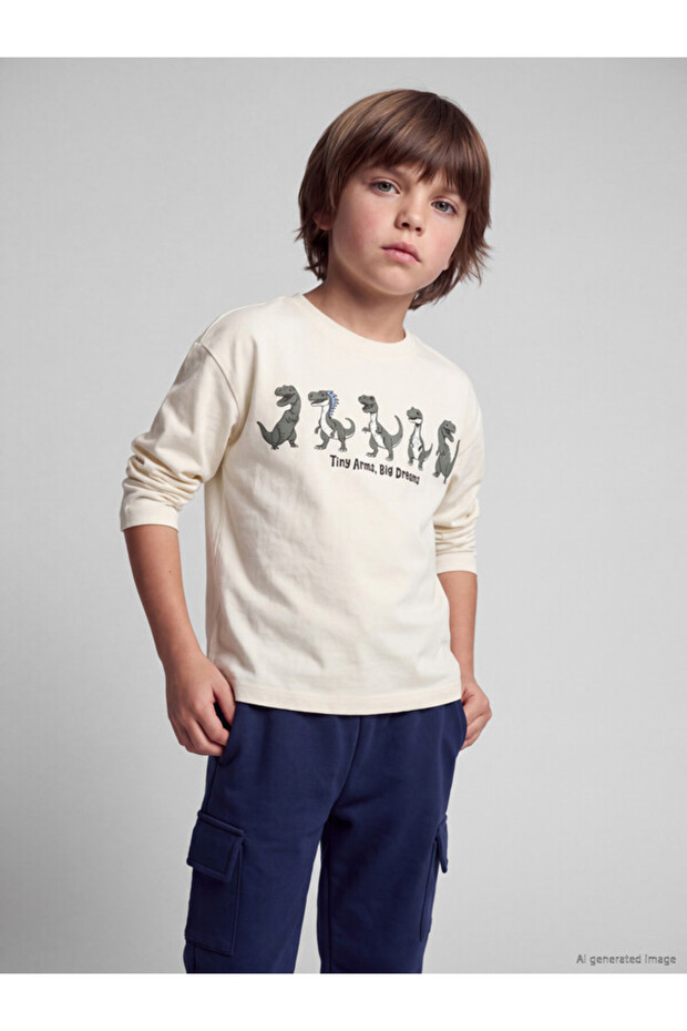 Esvab • Modern & Distinctive Dinosaur Printed Boys' T-Shirt