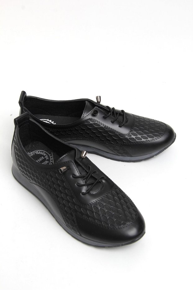 Black Flexible Textured Orthopedic Sole Smart Lacing Comfortable Casual Shoes