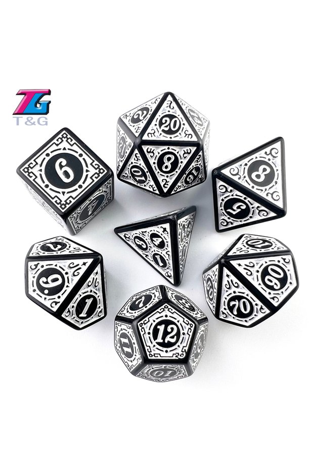 مجموعة نرد بيضاء للعبة Dungeons & Dragons، نرد متعدد الأوجه، مجموعة نرد بلاستيكية عالية الجودة، أنماط فريدة، خط ريترو رائع