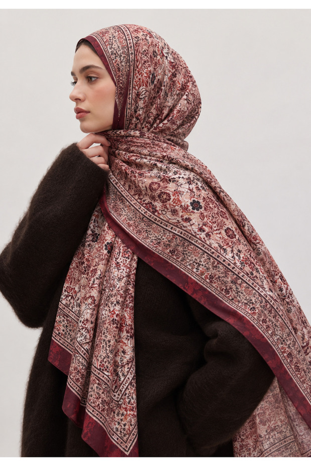 Burgundy Ethnic Patterned Cotton Hijab Shawl – Soft Textured Patterned Women's Shawl