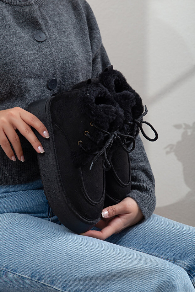 Nora Design Boots