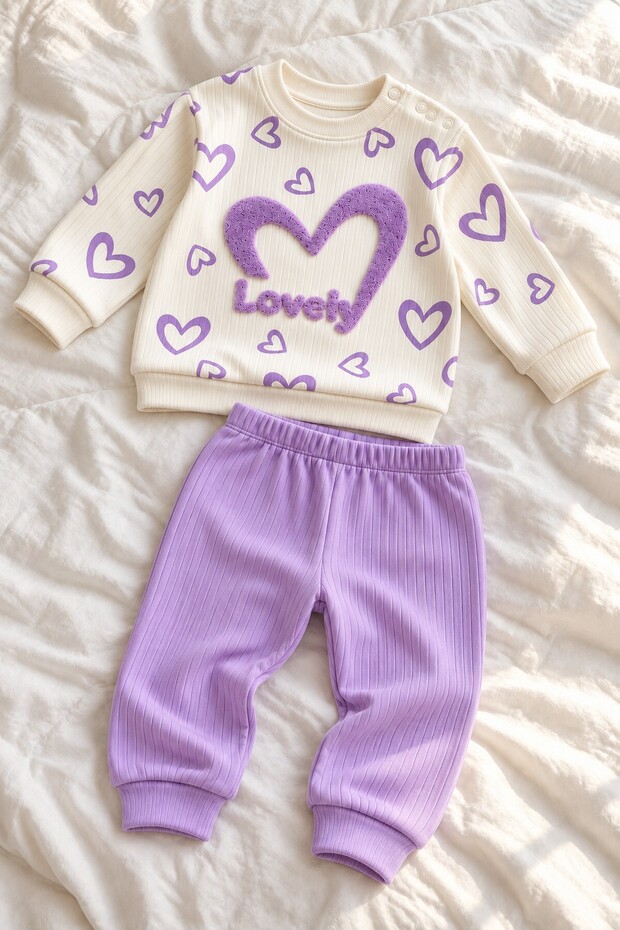 Baby Girl 2-Piece Set with Heart Pattern and Lovely Writing on Top and Bottom, Seasonal Set