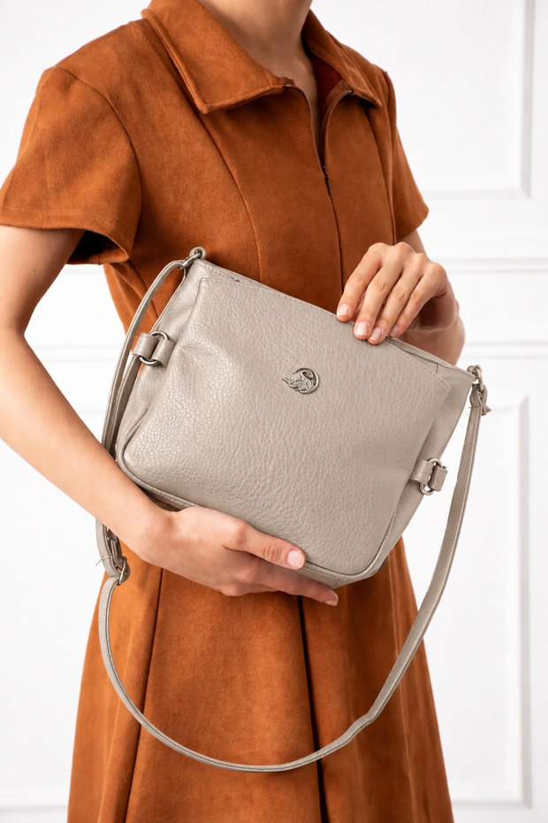 Women's Beige Soft Leather Daily Crossbody Bag – 3-Compartment Zippered Lined Convenient Women's Bag