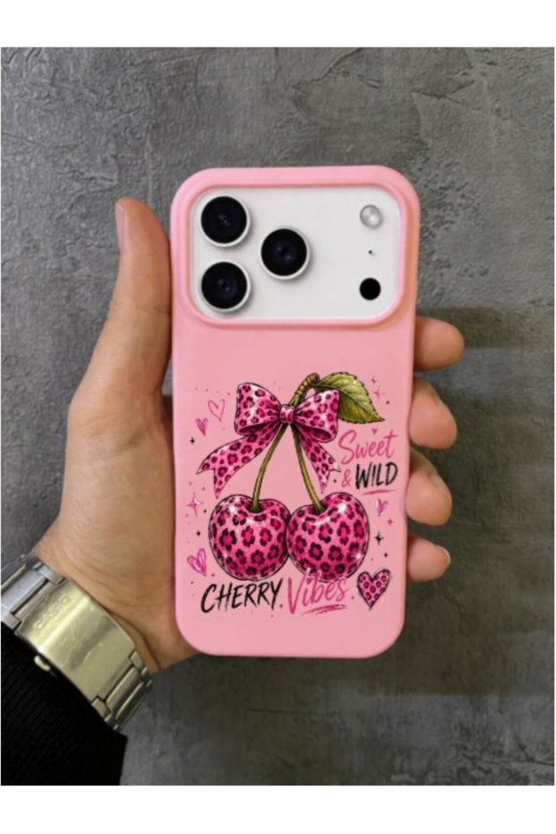 حافظة آيفون 17 برو ماكس المتوافقة مع تصميم نمط الفهد والكرز باللون الوردي مع كتابة Cherry Vibes