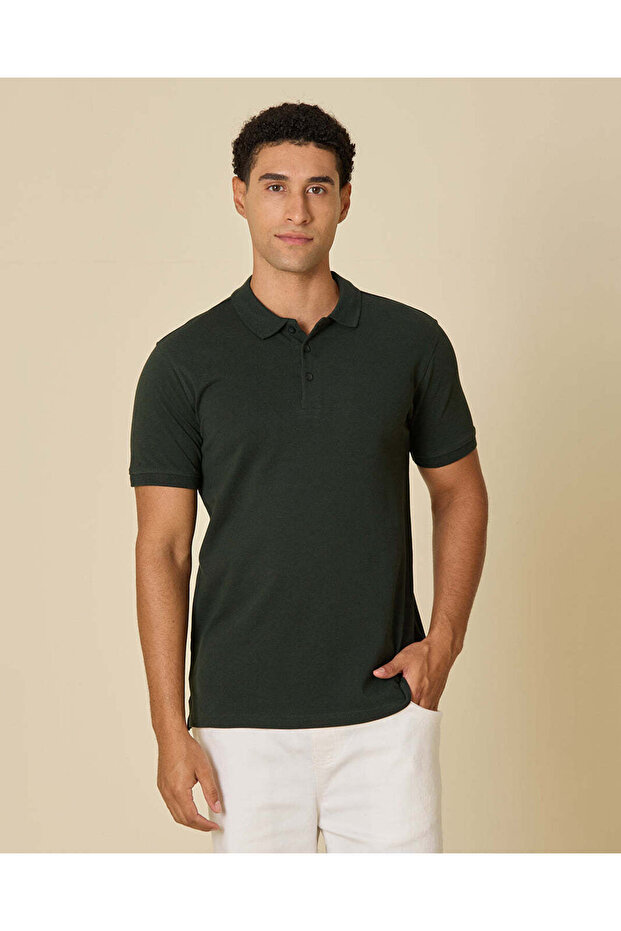 Men Green Basic Polo Shirt