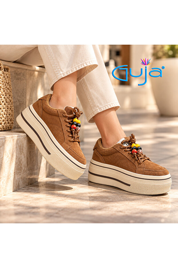 26K366-2 Suede Thick Sole Sneaker
