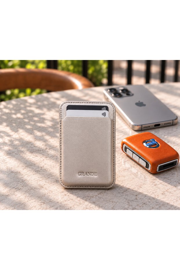 Vegan Leather Magsafe Card Holder Bronze Gold