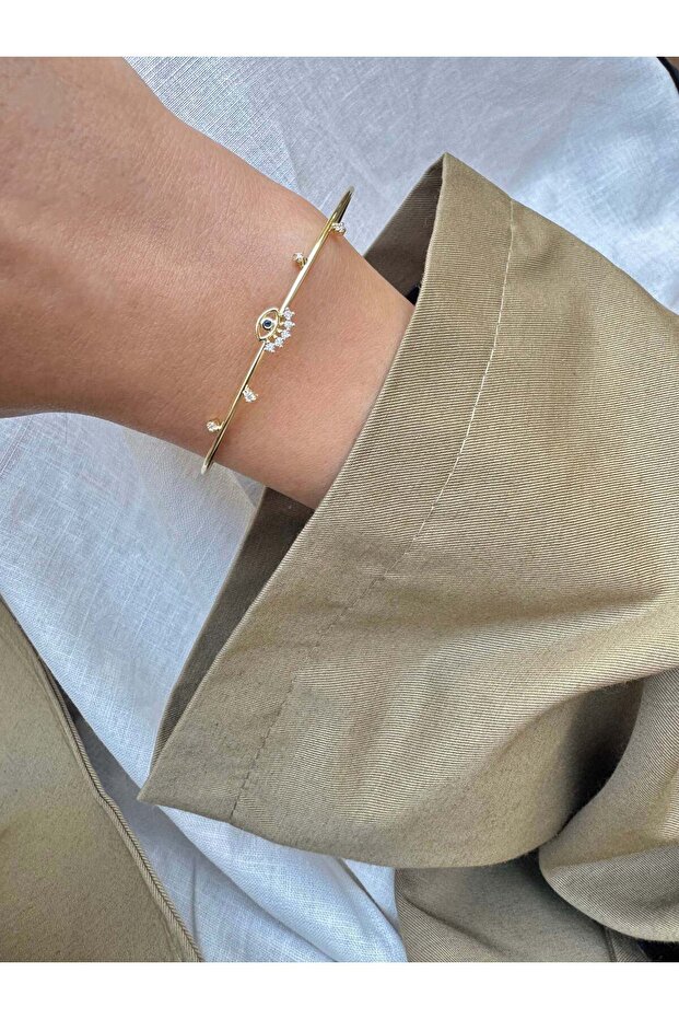 Eye Detail Gold Handcuff Bracelet